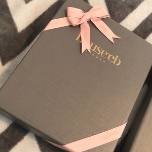 Houseofcb Beautiful Floral two piece set!!!! New! Final sale!